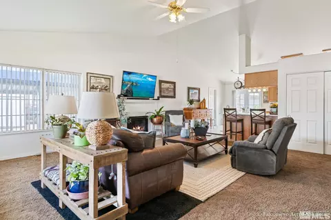 1178 Robin Dr, Fallon, NV 89406 photo 2