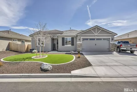 1082 Iron King Dr, Sparks, NV 89441