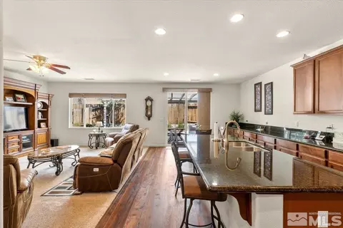 2065 Red Willow Dr, Reno, NV 89521 photo 4