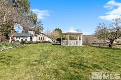 21025 Ames Ln, Reno, NV 89521