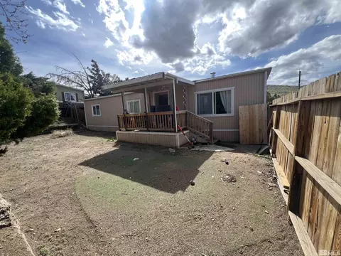 4685 W Leonesio Dr, Sun Valley, NV 89433