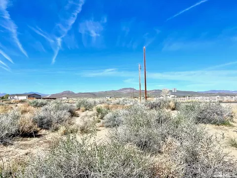 3035 E 7th St, Silver Springs, NV 89429