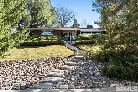 2300 Crescent Cir, Reno, NV 89509