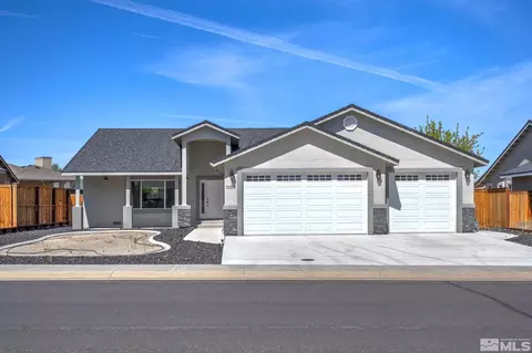 1119 Dixie Ln, Fernley, NV 89408