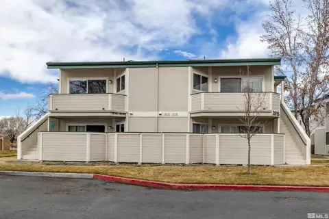 2515 Sycamore Glen Dr #4, Sparks, NV 89434