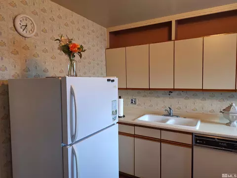 820 Ruby Ave, Reno, NV 89503 photo 10
