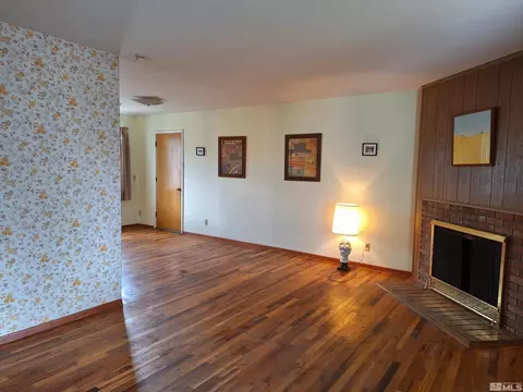 820 Ruby Ave, Reno, NV 89503 photo 5