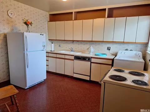 820 Ruby Ave, Reno, NV 89503 photo 12