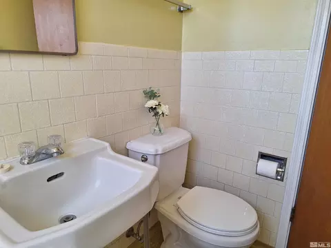 820 Ruby Ave, Reno, NV 89503 photo 16