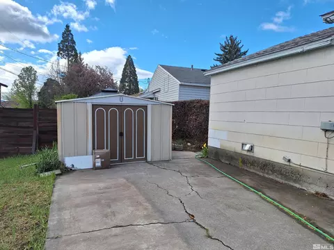 820 Ruby Ave, Reno, NV 89503 photo 28