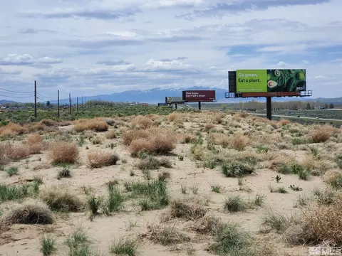 6985 Sand Creek Cir, Winnemucca, NV 89445