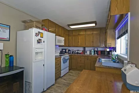 121 Bartlett St, Reno, NV 89512 photo 5