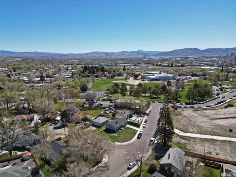 121 Bartlett St, Reno, NV 89512 photo 25