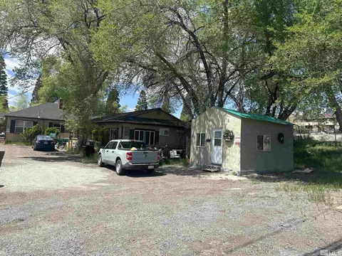 2033 Valley Rd, Reno, NV 89512