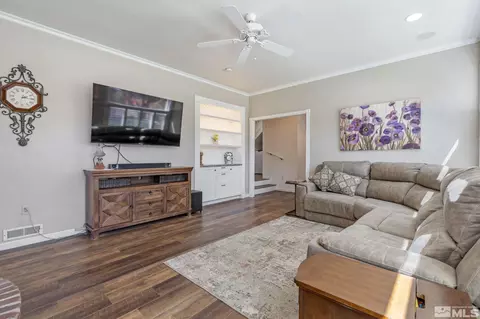 785 Andrew Ln, Reno, NV 89521 photo 9