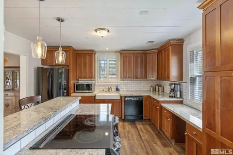 785 Andrew Ln, Reno, NV 89521 photo 13
