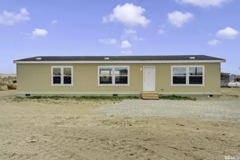 3060 Powell St, Silver Springs, NV 89429