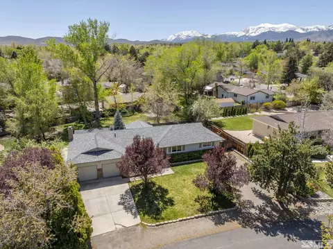 145 Mankato Dr, Reno, NV 89511