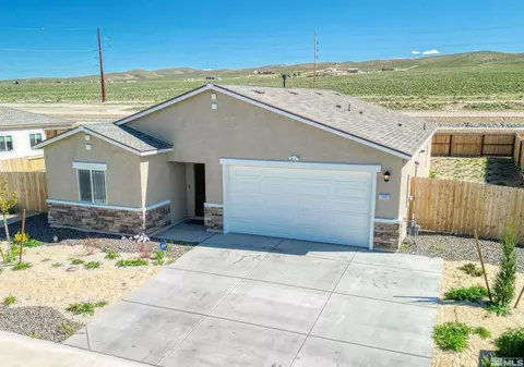 1395 Winnies Ln, Fernley, NV 89408