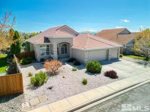 7815 Morro Ave, Sparks, NV 89436