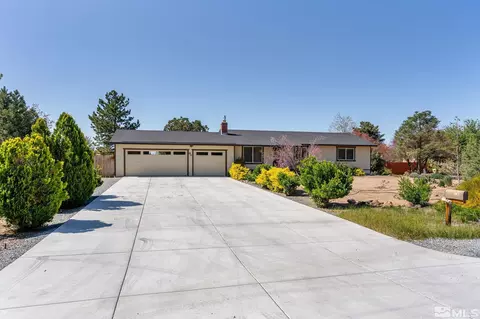 90 E Sky Ranch Blvd, Sparks, NV 89441 photo 2