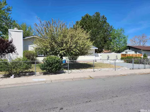 1056 E Greenbrae, Sparks, NV 89434