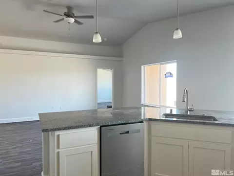 842 Great Basin Ln, Fallon, NV 89406 photo 6