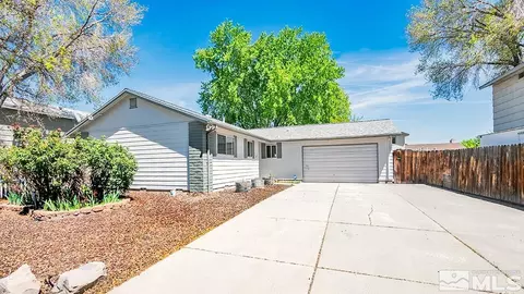 725 Glen Martin Dr, Sparks, NV 89434