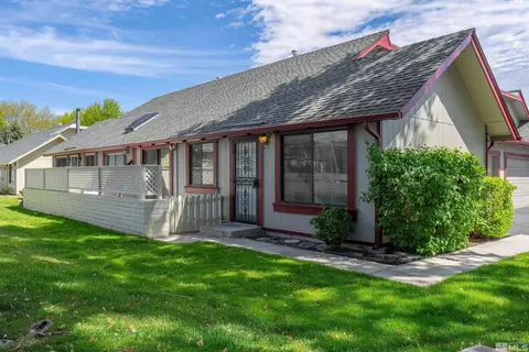 1696 London Cir, Sparks, NV 89431