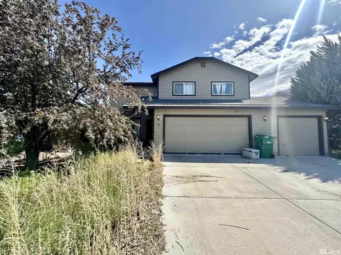 136 Desert Springs Ln, Fernley, NV 89408
