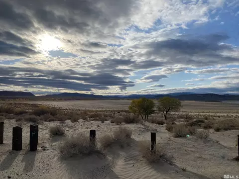 15380 Hoover Dr, Fallon, NV 89406