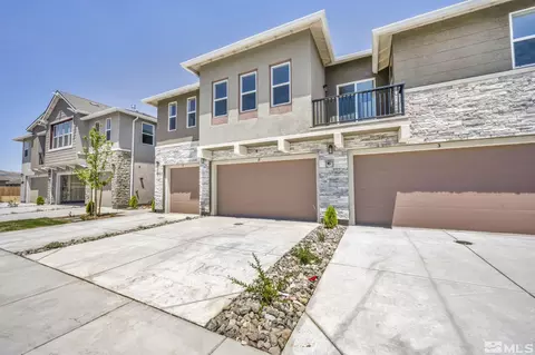 3687 Pulsar Ln #11-2, Carson City, NV 89705