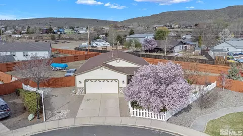17257 Bear Lake Dr, Reno, NV 89508