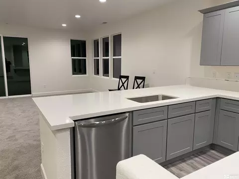 910 Agate, Fernley, NV 89408 photo 6