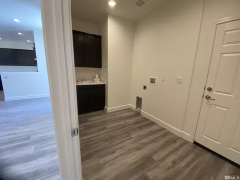 910 Agate, Fernley, NV 89408 photo 9