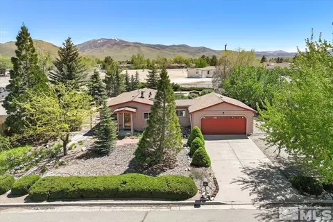 17450 Fantail St, Reno, NV 89508