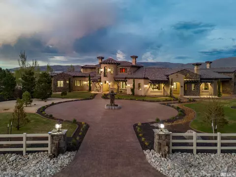 18250 Lake Vis, Washoe Valley, NV 89704