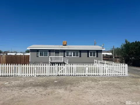 2925 Ramsey St, Silver Springs, NV 89429