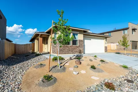674 Estancia Ct, Reno, NV 89506