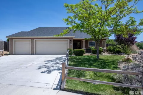 80 Snake River Way, Dayton, NV 89403