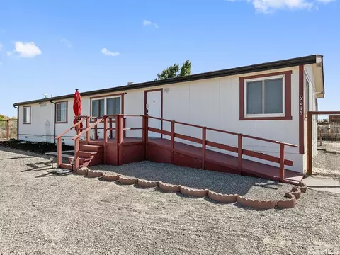 9215 Marshall Dr, Fallon, NV 89406 photo 2