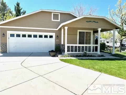 829 Olancha Ct, Sparks, NV 89436
