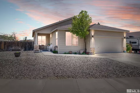 702 Pacific Ct, Dayton, NV 89403