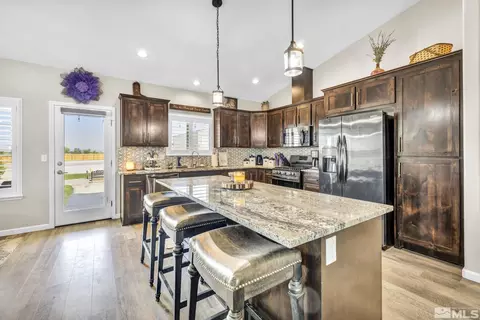 1242 Skyridge Dr, Fallon, NV 89406