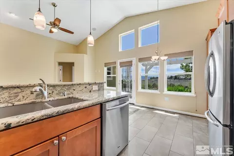 2736 Starr Meadows Loop, Reno, NV 89519 photo 11