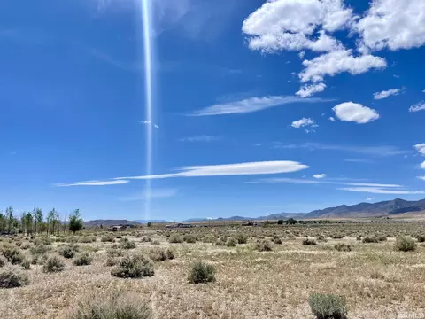 5225 Boyer Ln, Stagecoach, NV 89429