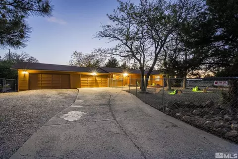 15781 Fawn Ln, Reno, NV 89511