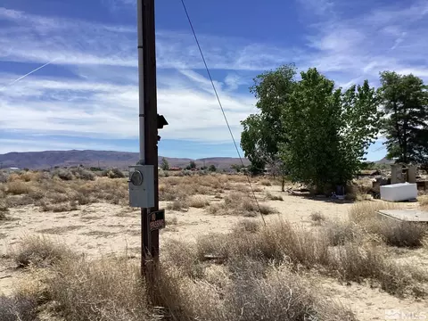 2845 E 9th St, Silver Springs, NV 89429