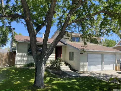 1855 Mizpah St, Winnemucca, NV 89445