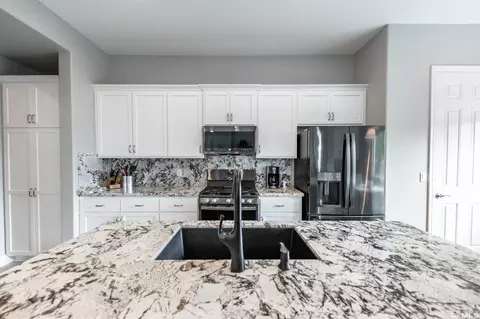 2230 Maple Leaf Trl, Reno, NV 89523 photo 9